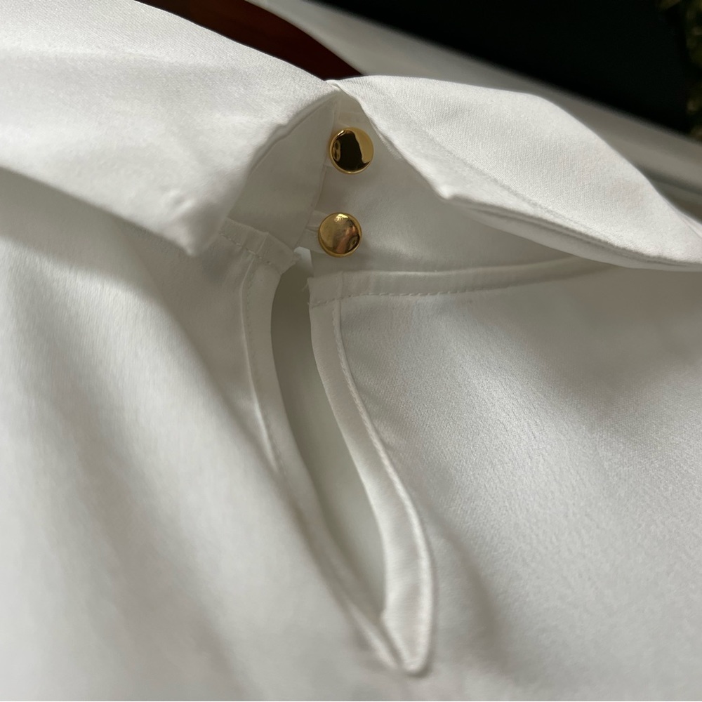 Calvin Klein shell blouse - Picture 2 of 7